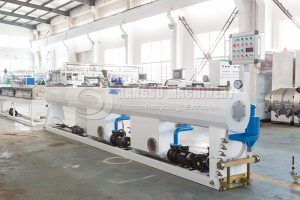 Vacuum-calibration-tank